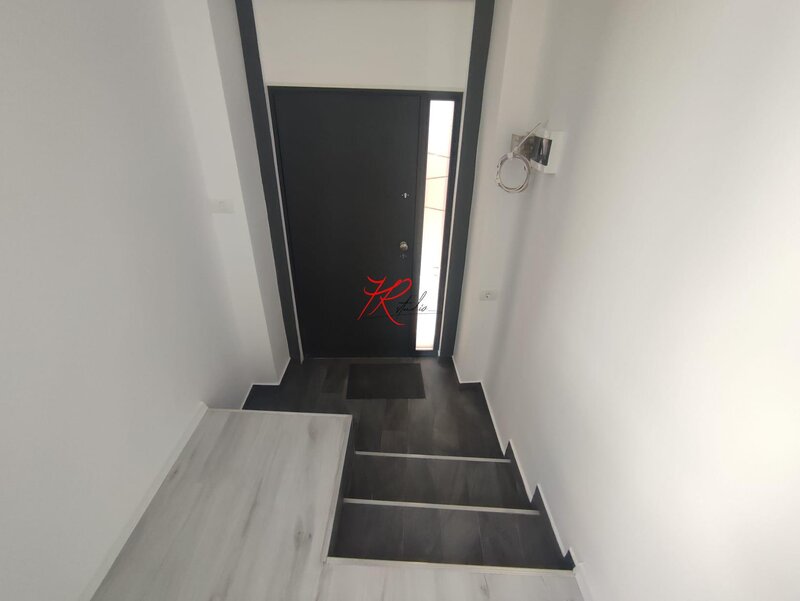 Mantuleasa, vanzare garsoniera renovata 2025, in vila,