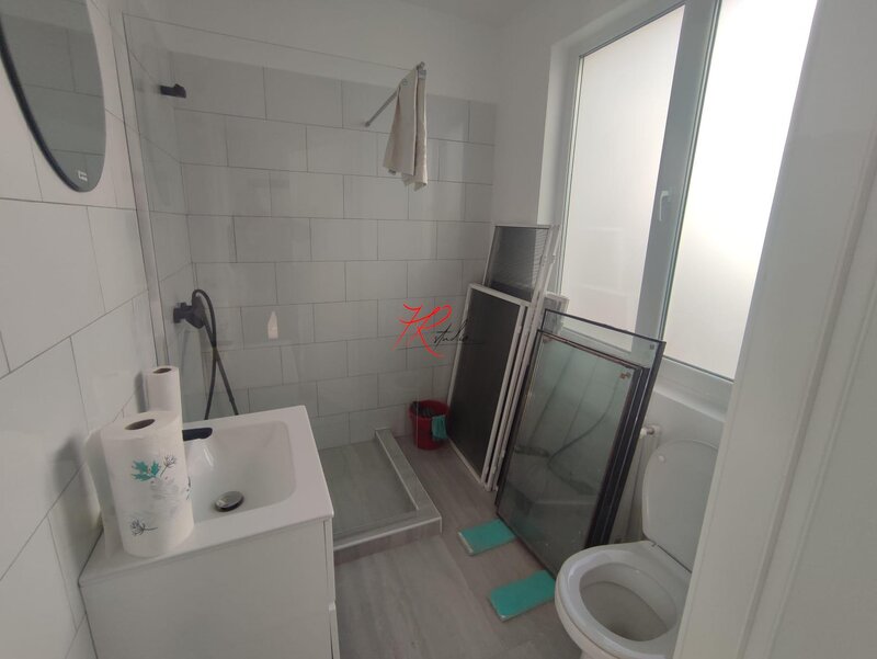 Mantuleasa, vanzare garsoniera renovata 2025, in vila,